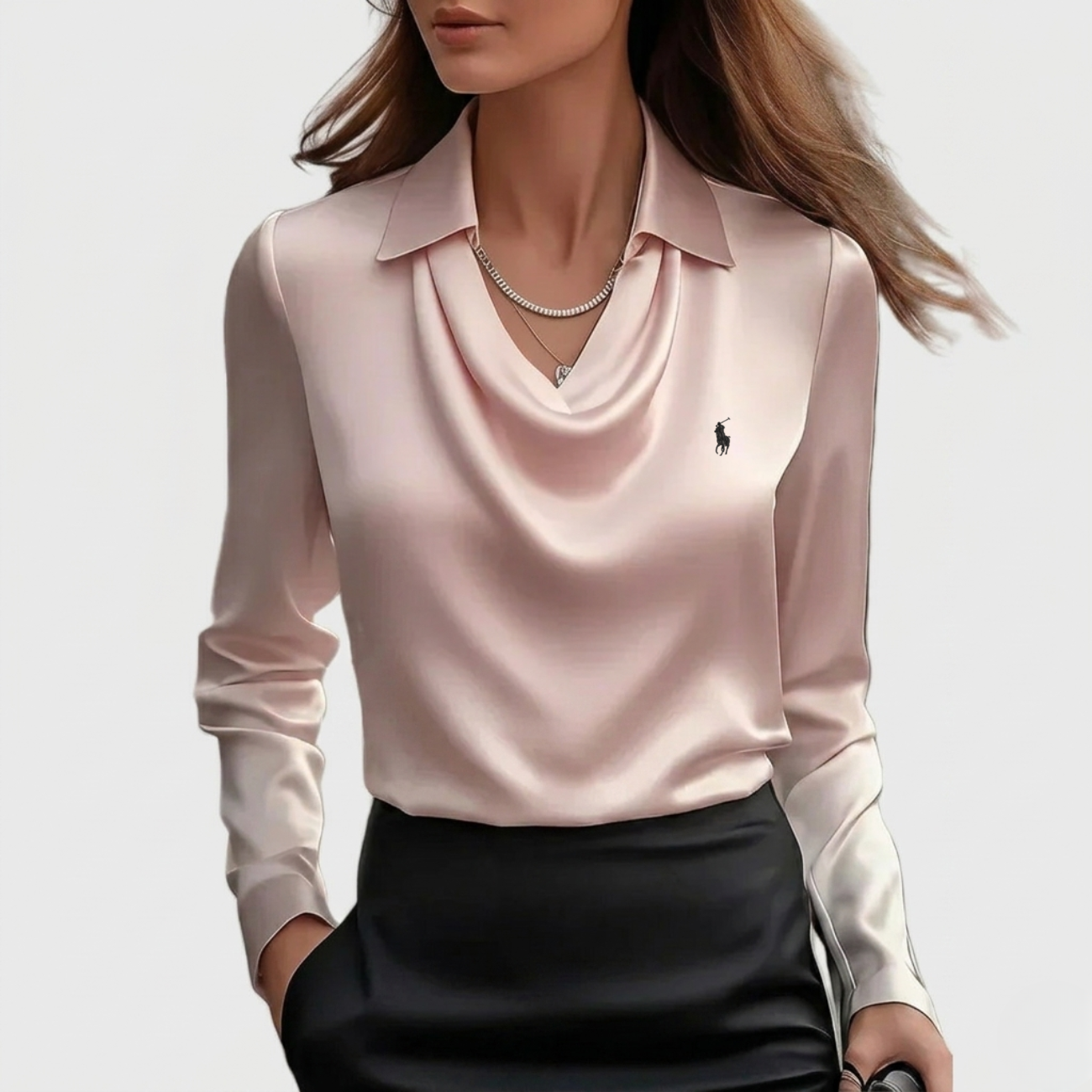 Elegant Satindraperad Blus - Utförsäljning