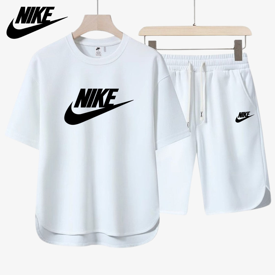 Avslappnad Herroutfit || T-shirt och Shorts
