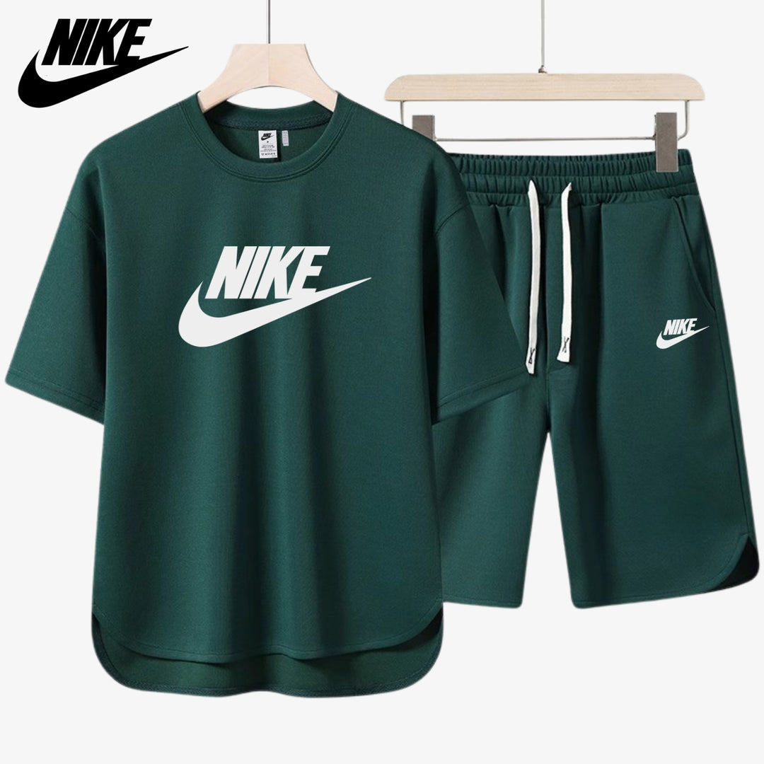 Avslappnad Herroutfit || T-shirt och Shorts
