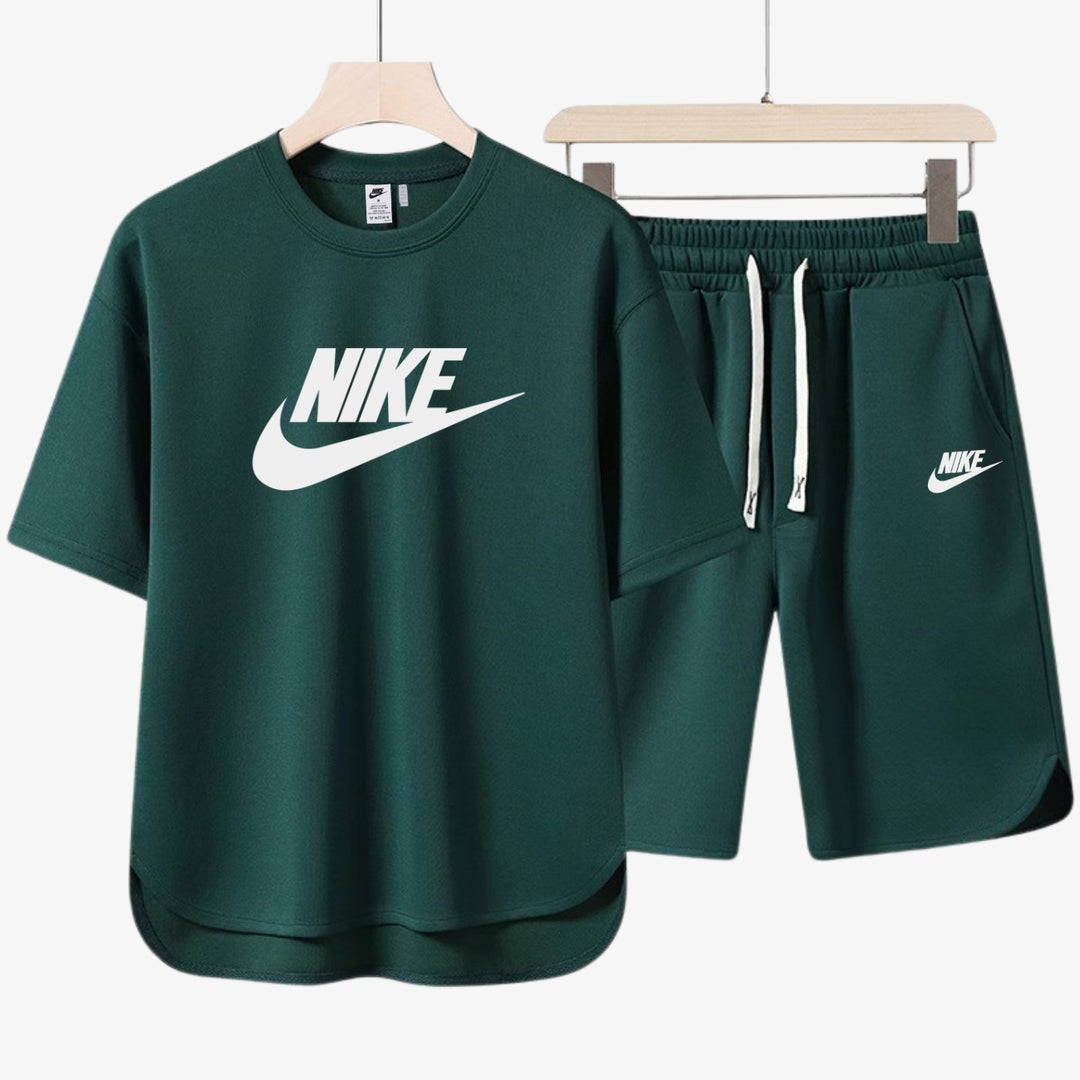 Avslappnad Herroutfit - T-shirt och Shorts