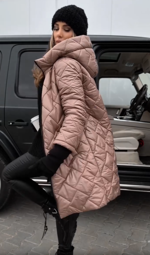 Bogna | Elegant quiltad dunjacka med huva