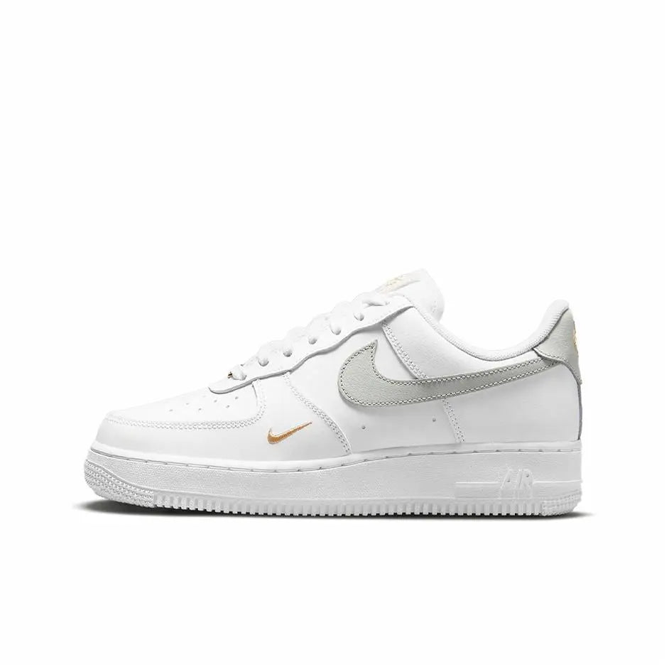 2026 Minimalistiska Klassiska Sneakers - Utförsäljning