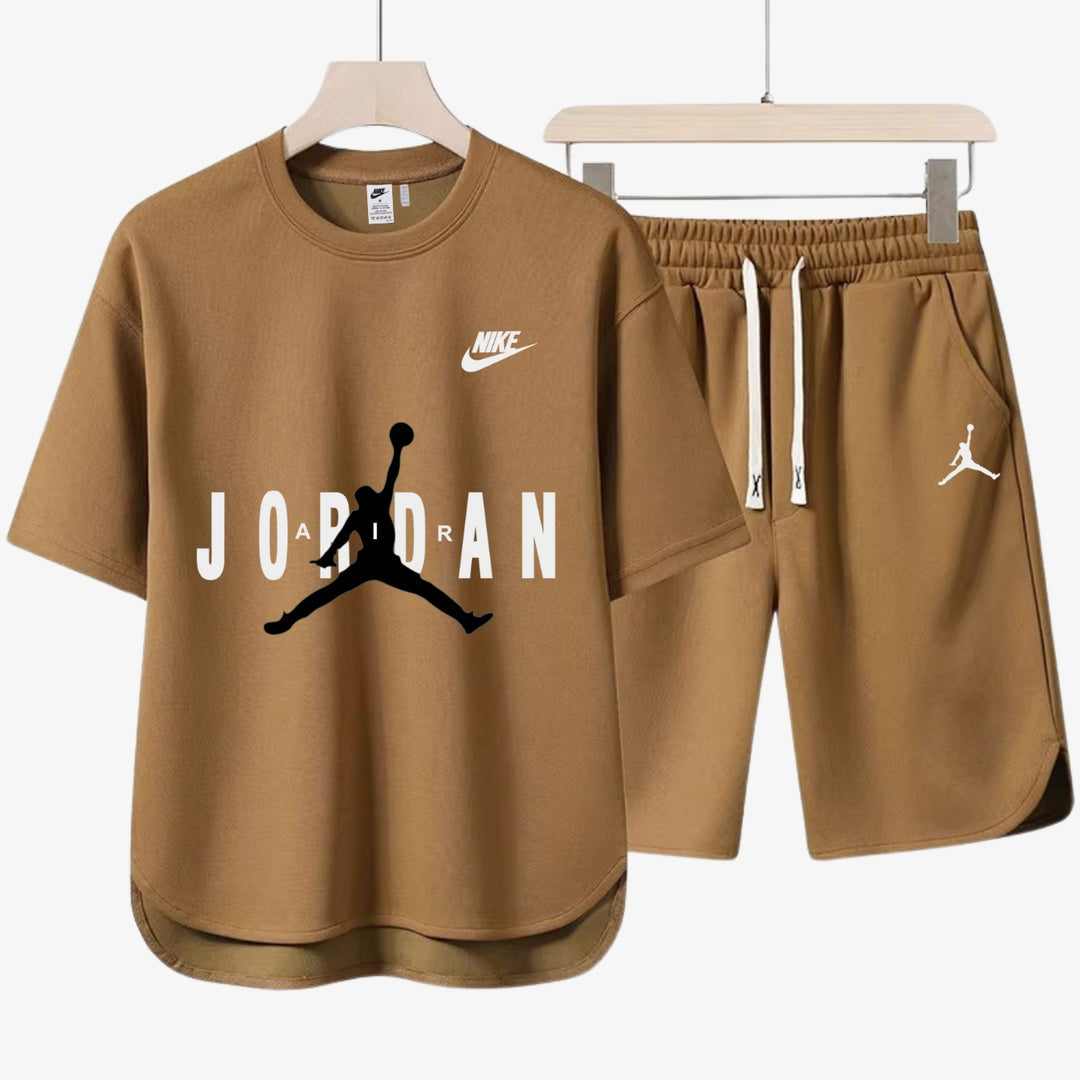 Avslappnad Herroutfit - T-shirt och Shorts