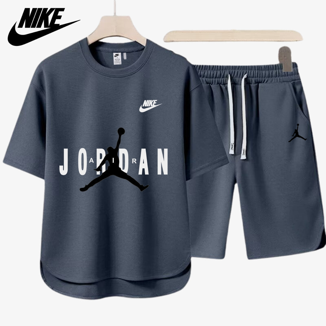 Avslappnad Herroutfit || T-shirt och Shorts