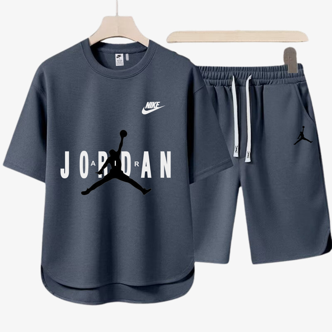 Avslappnad Herroutfit - T-shirt och Shorts