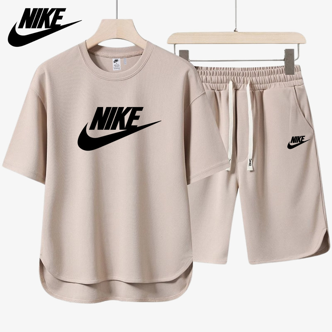 Avslappnad Herroutfit || T-shirt och Shorts