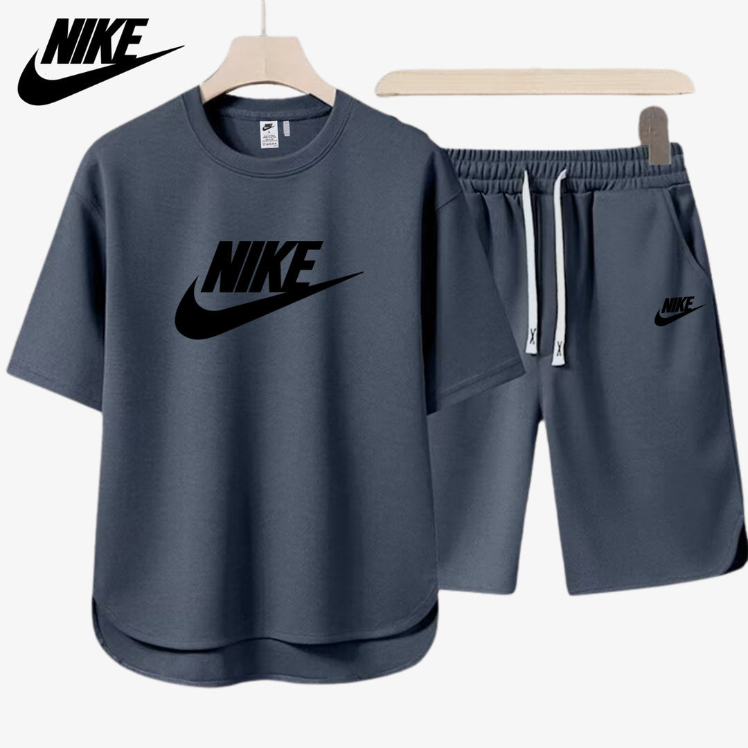 Avslappnad Herroutfit || T-shirt och Shorts