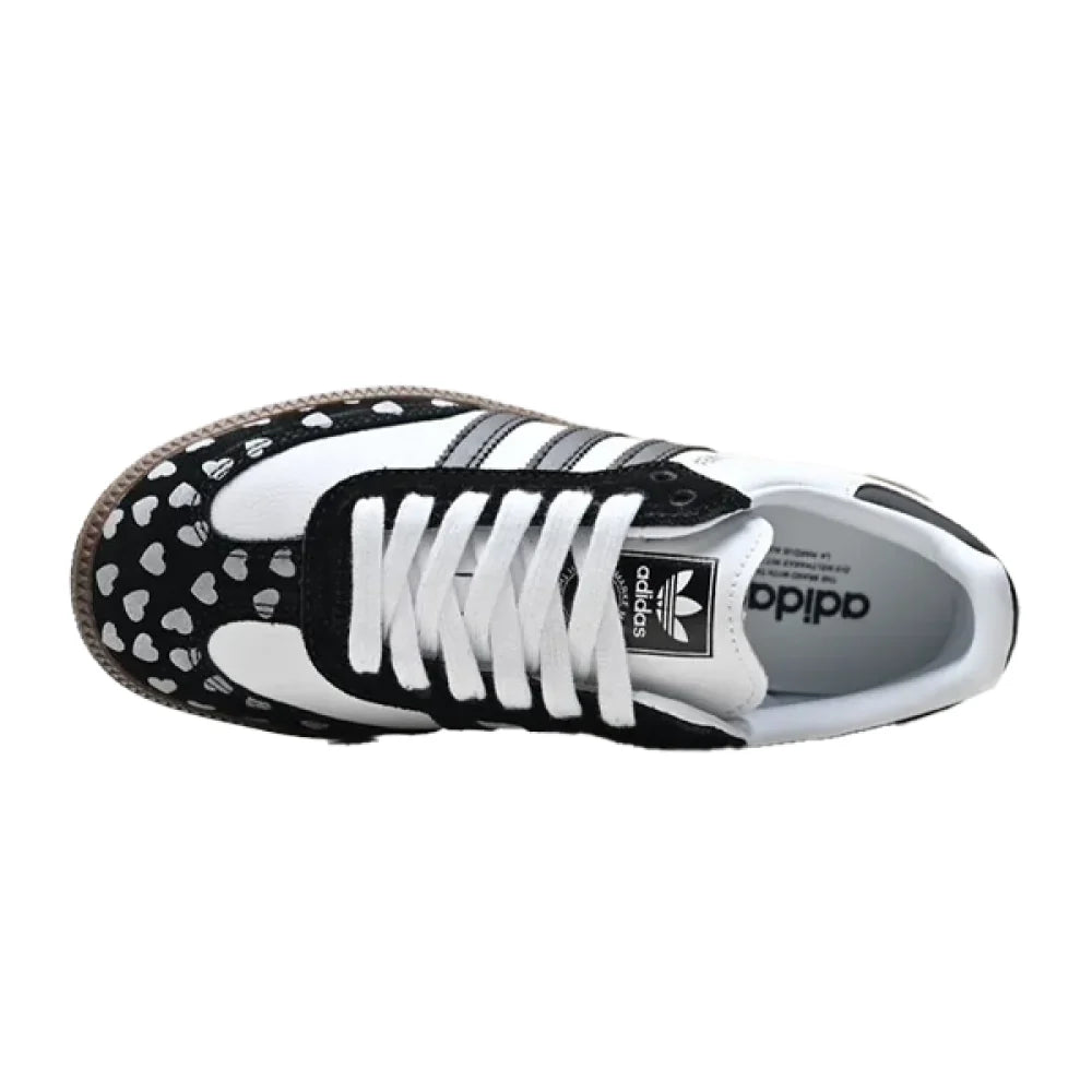 Hjärt-Mönstrade Samba Sneakers - Utförsäljning