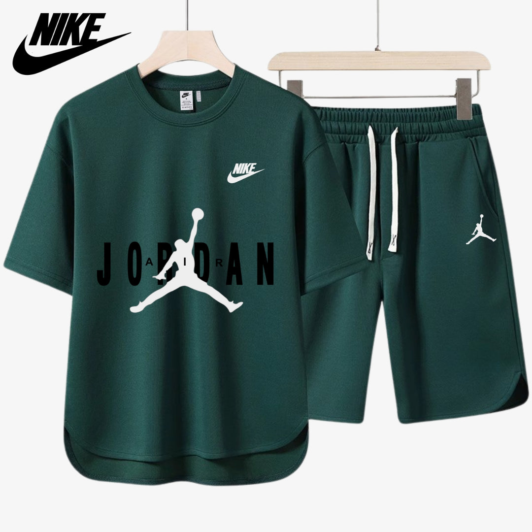 Avslappnad Herroutfit || T-shirt och Shorts