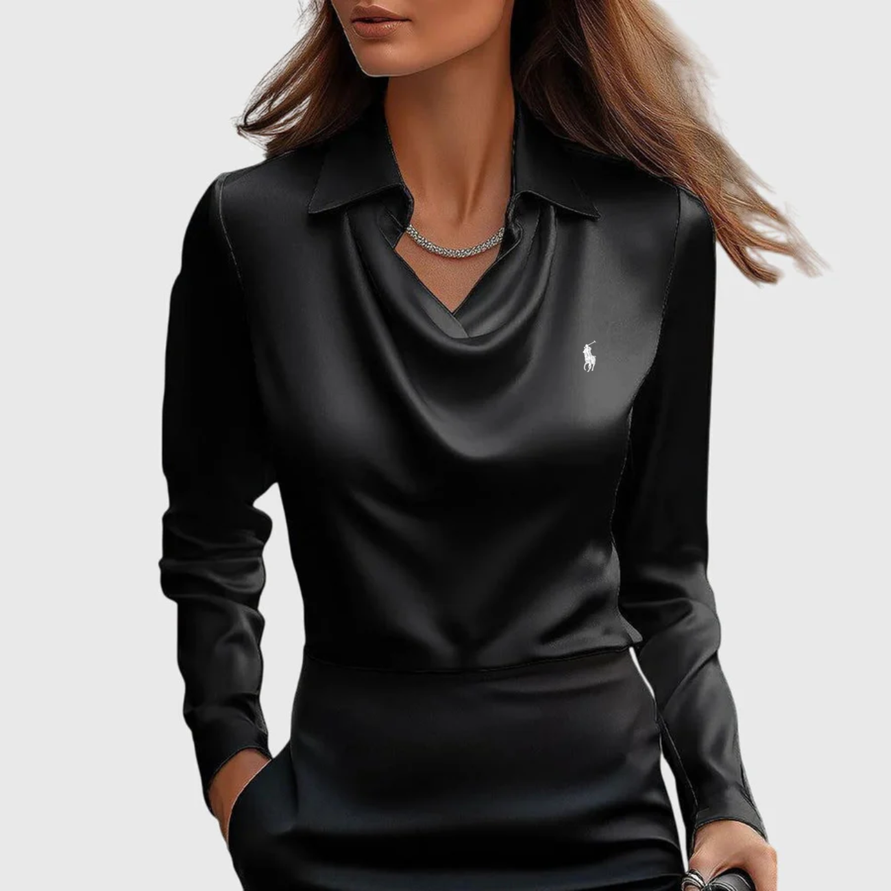 Elegant Satindraperad Blus - Utförsäljning