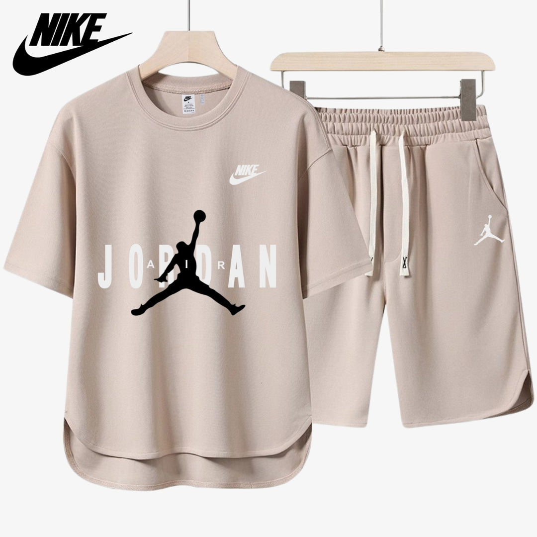 Avslappnad Herroutfit || T-shirt och Shorts