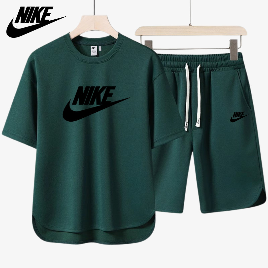 Avslappnad Herroutfit || T-shirt och Shorts