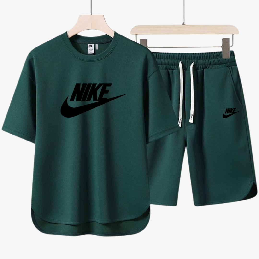 Avslappnad Herroutfit - T-shirt och Shorts